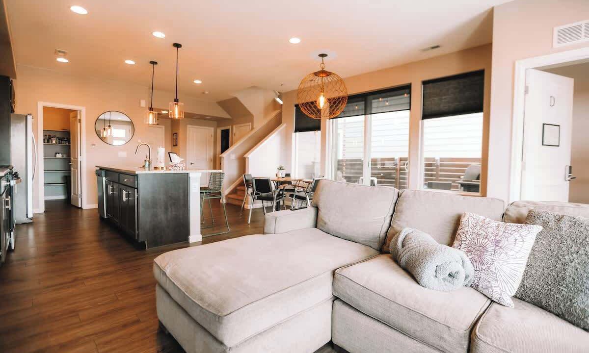 Photo of Livingroom in Dupont