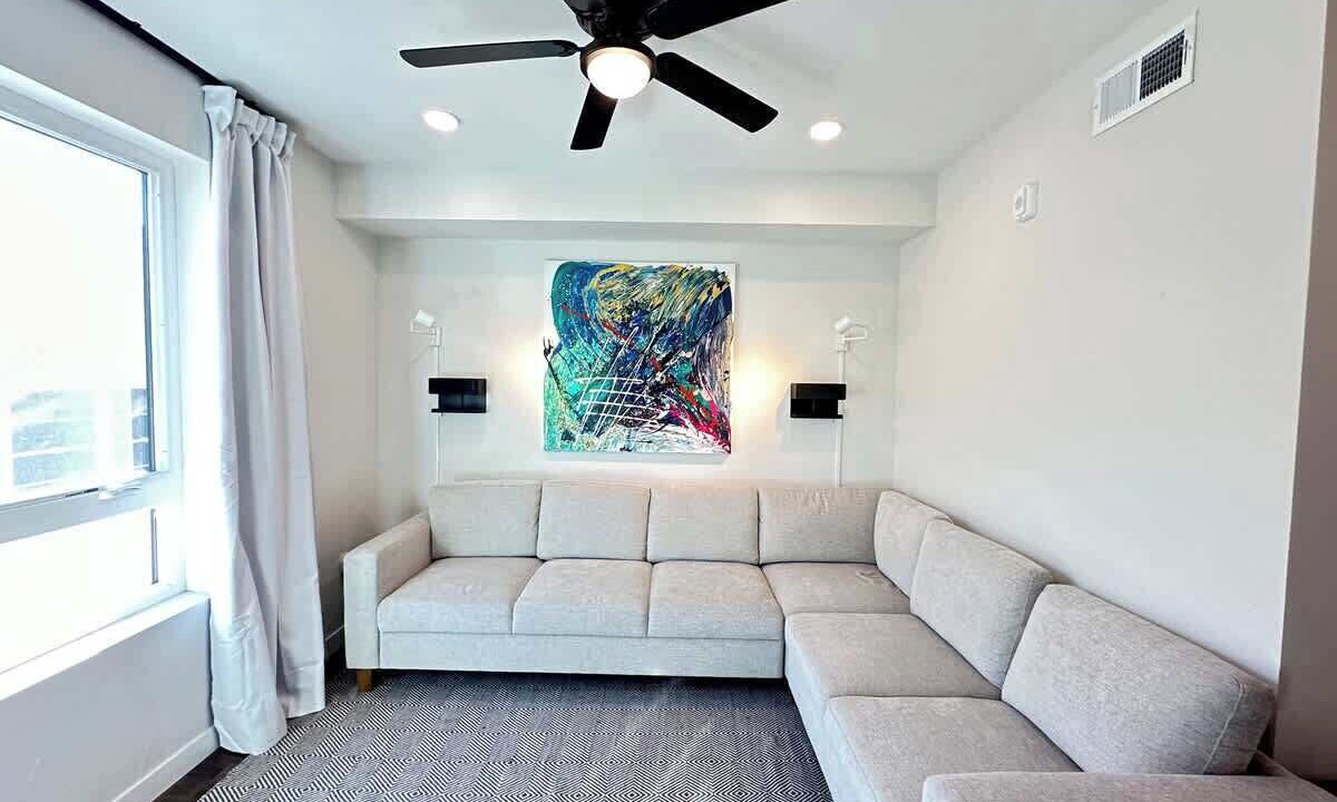 Photo of Livingroom in City Park West