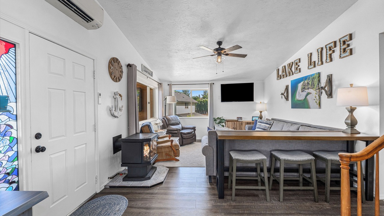 Photo of Livingroom in Davenport
