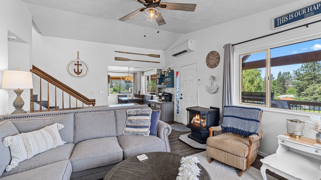 Photo of Livingroom in Davenport