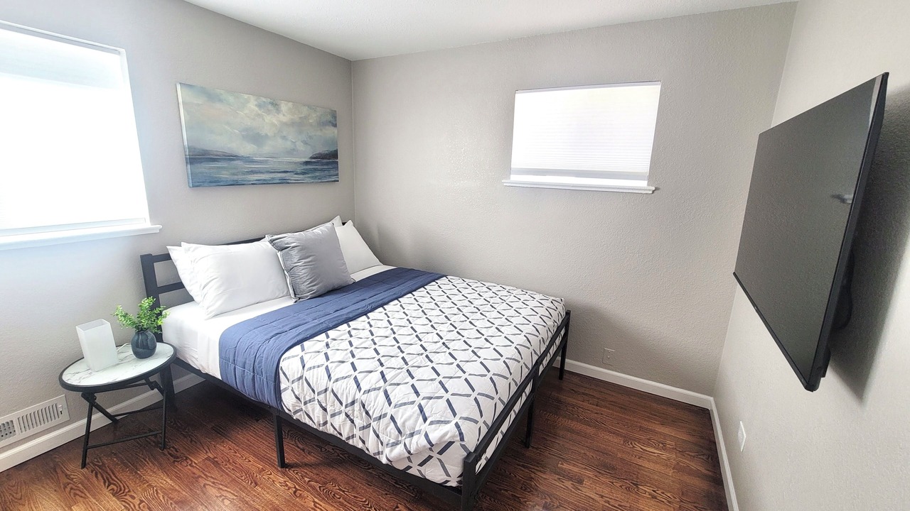 Photo of Bedroom in Mar Lee