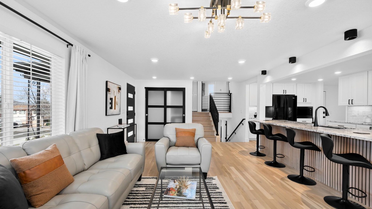 Photo of Livingroom in Bel Aire