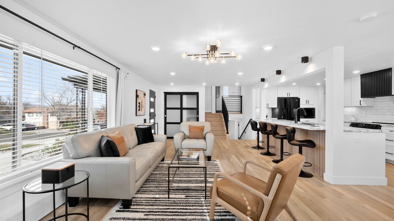 Photo of Livingroom in Bel Aire