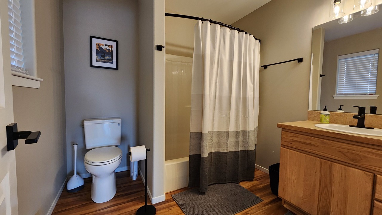 Photo of Bathroom in Manson