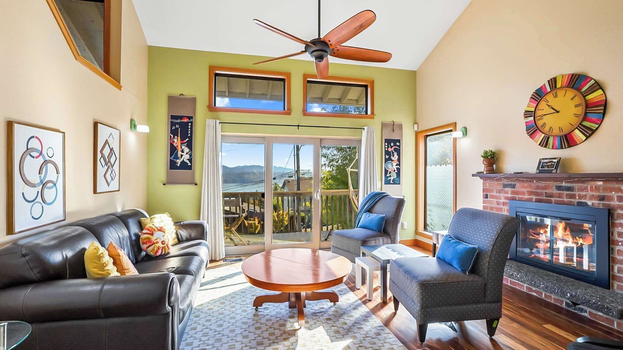 Photo of Livingroom in Rainier Valley