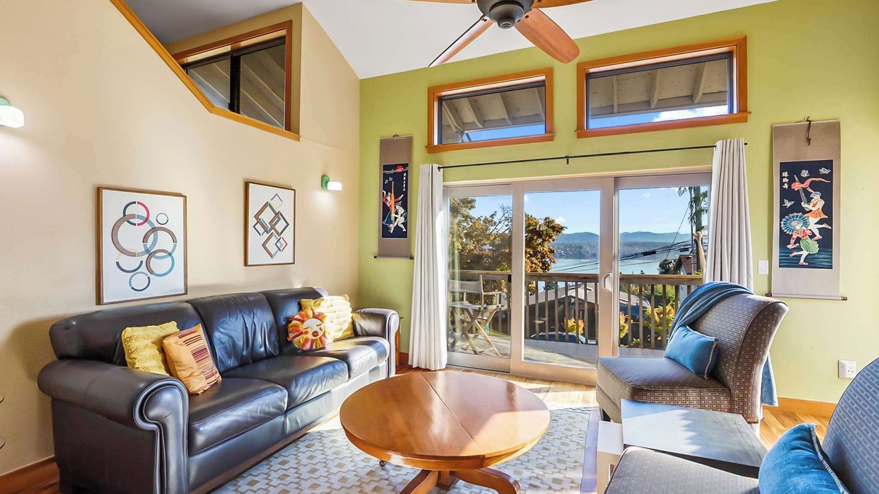 Photo of Livingroom in Rainier Valley