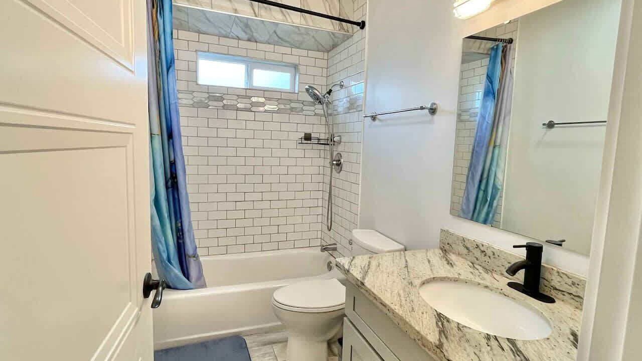 Photo of Bathroom in White Center