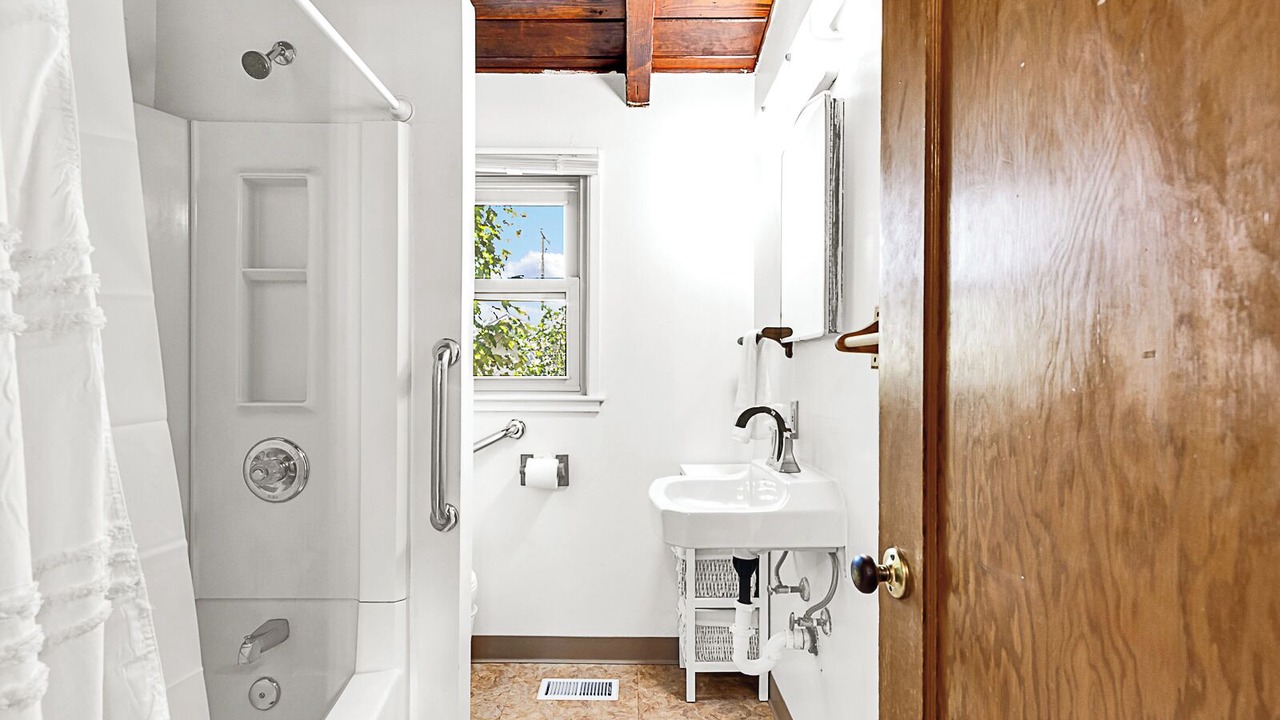 Photo of Bathroom in Cheyenne