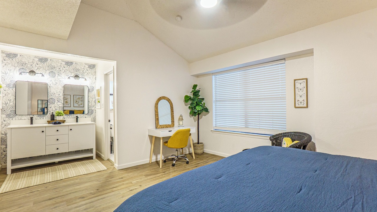 Photo of Bedroom in Biggs Field