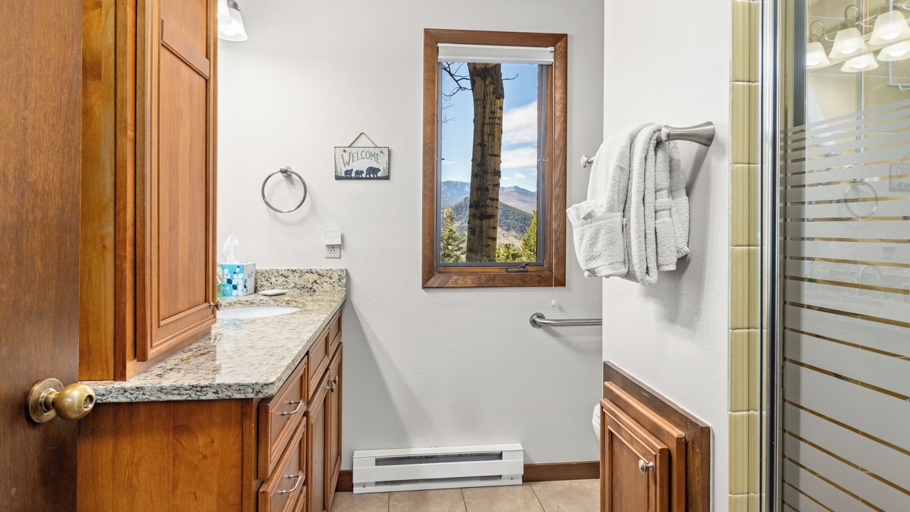 Photo of Bathroom in Windcliff Estates