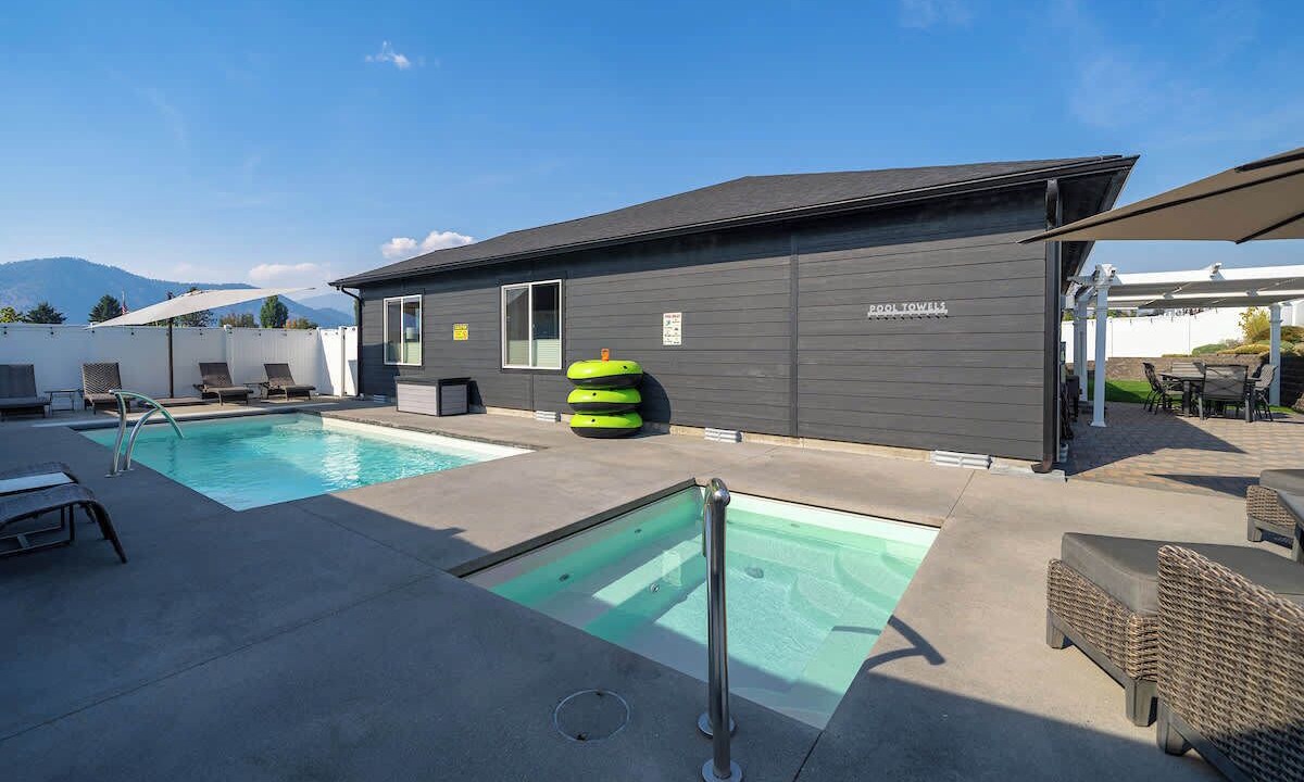 Photo of Outdoor in Manson