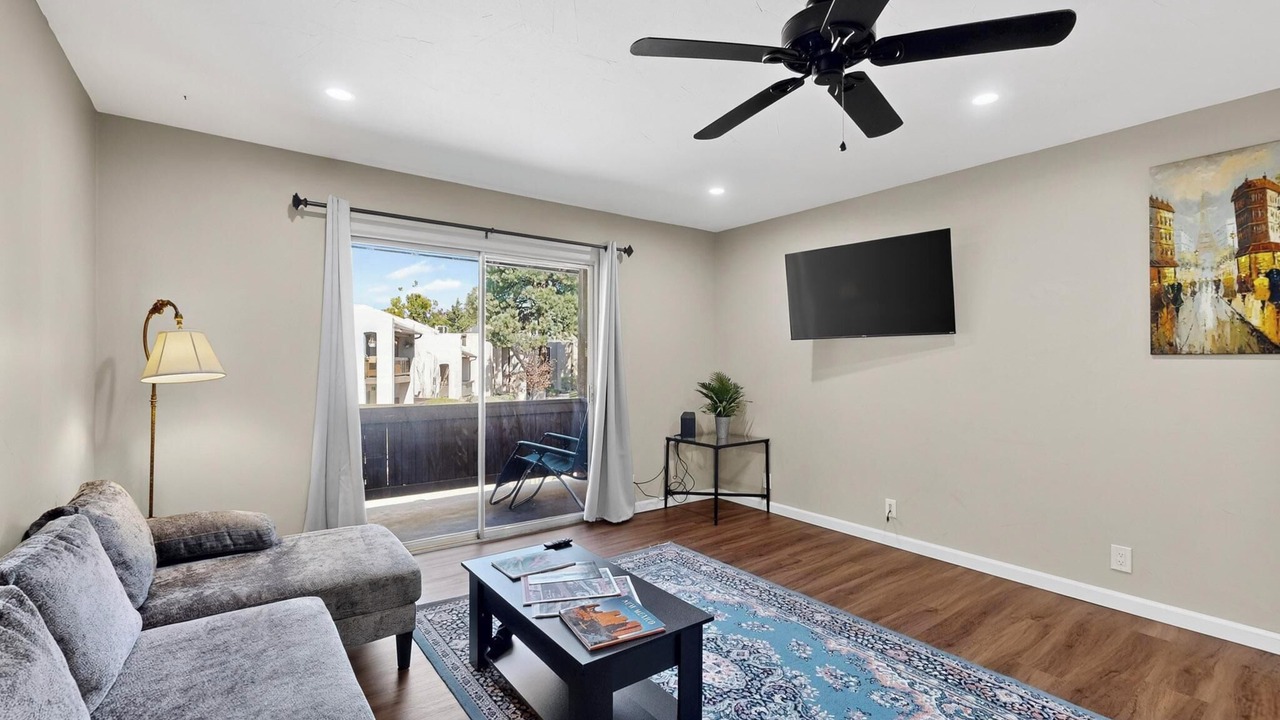 Photo of Livingroom in Uptown