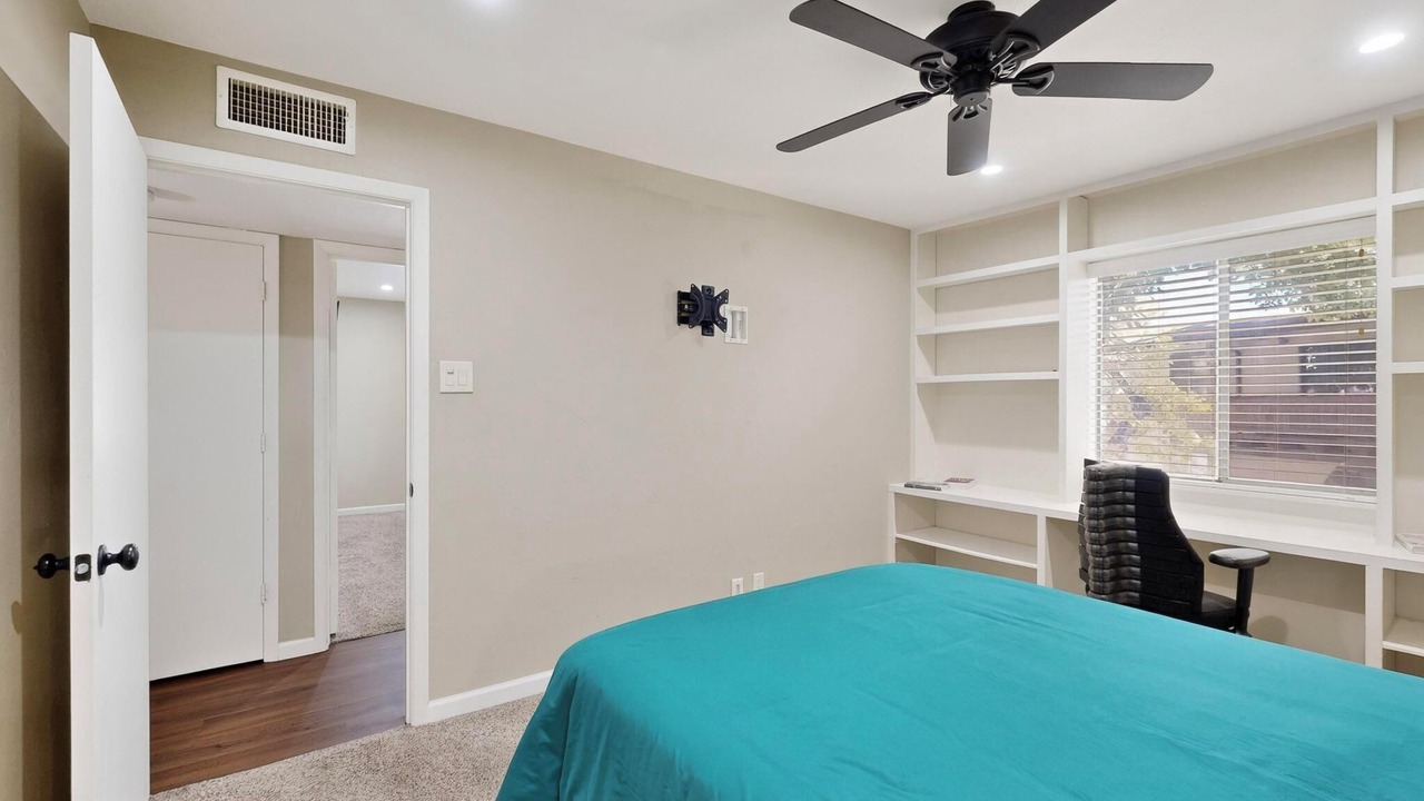 Photo of Bedroom in Uptown