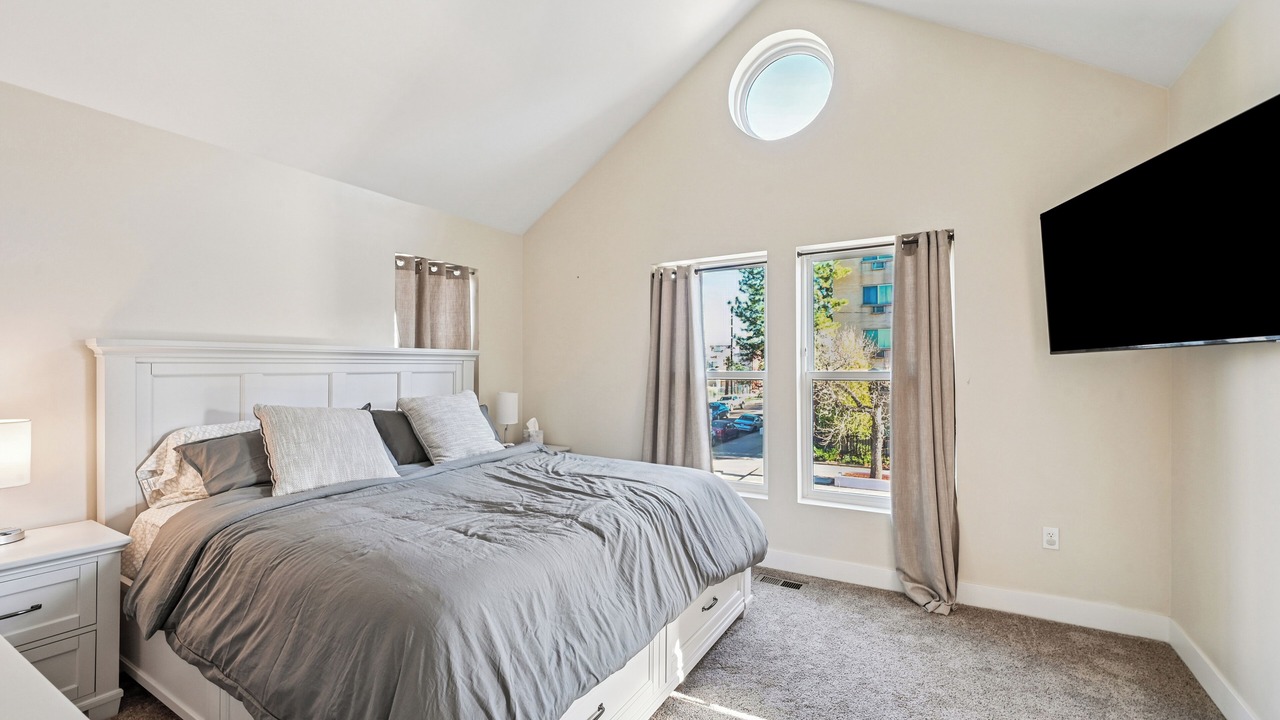 Photo of Bedroom in Curtis Park