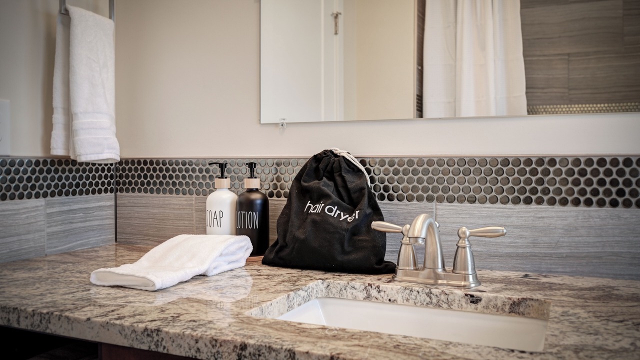 Photo of Bathroom in Curtis Park