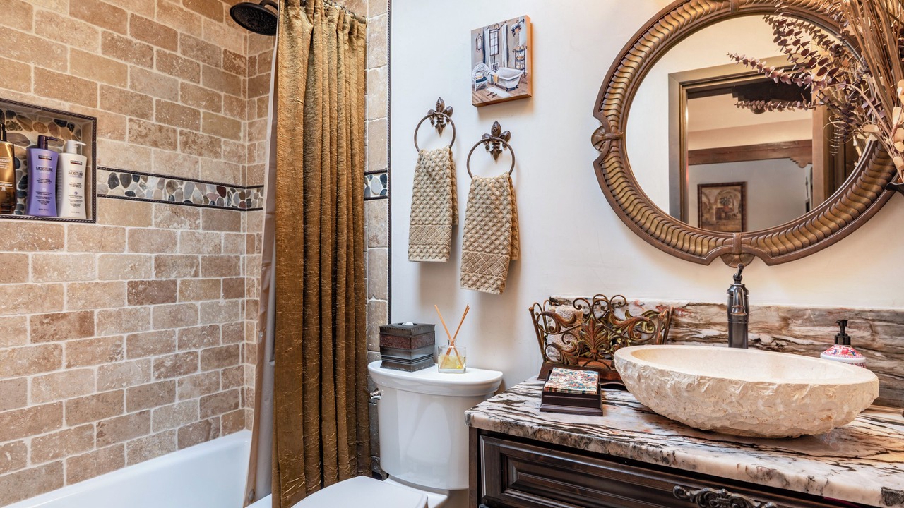 Photo of Bathroom in Albuquerque