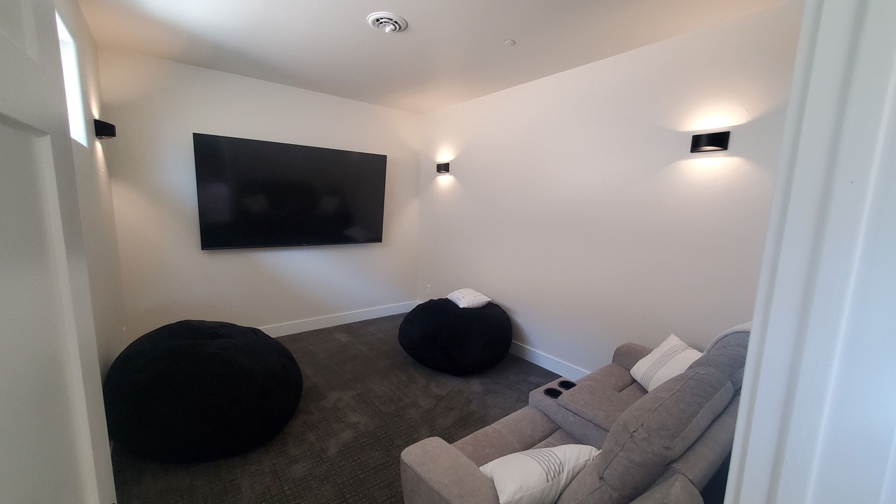 Photo of Bedroom in Sunland Estates