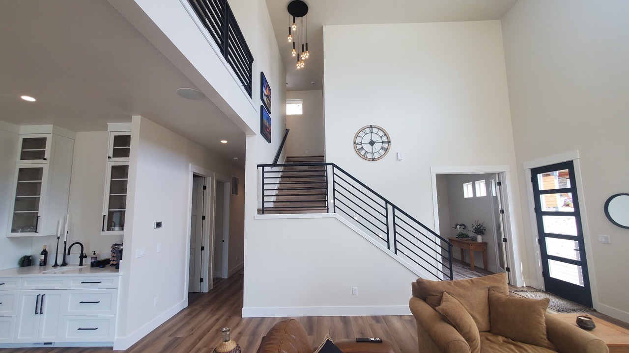 Photo of Bedroom in Sunland Estates