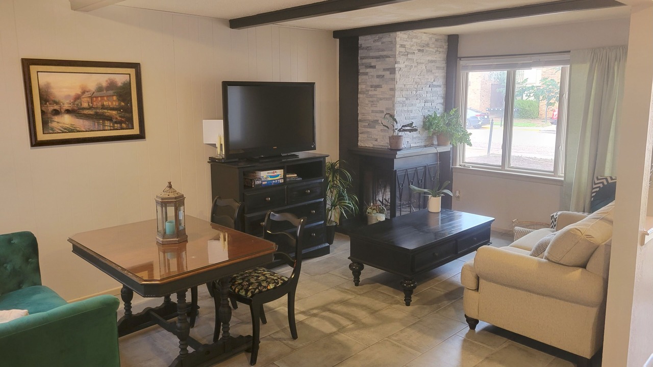 Photo of Livingroom in Bowie