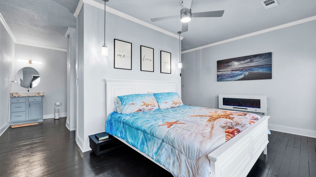 Photo of Bedroom in Bates