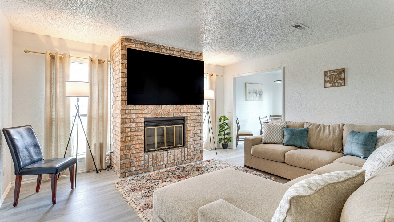 Photo of Livingroom in South Oklahoma City