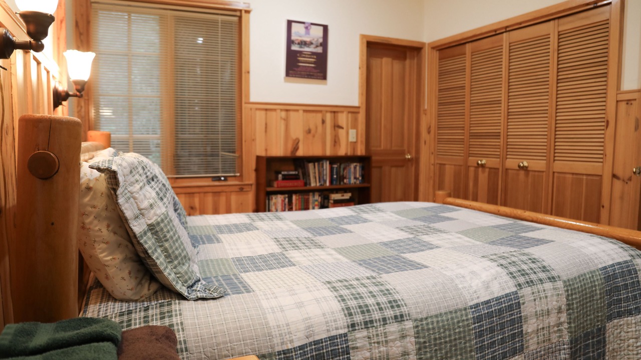 Photo of Bedroom in Joseph