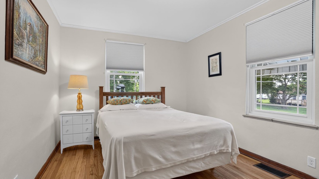Photo of Bedroom in Waldron