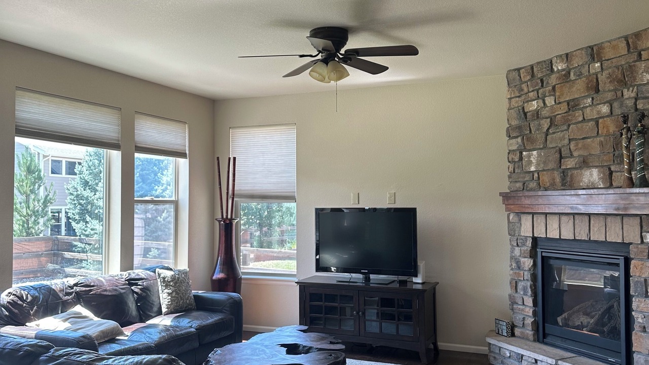 Photo of Livingroom in Centerra