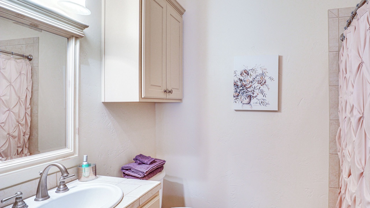 Photo of Bathroom in Canyon