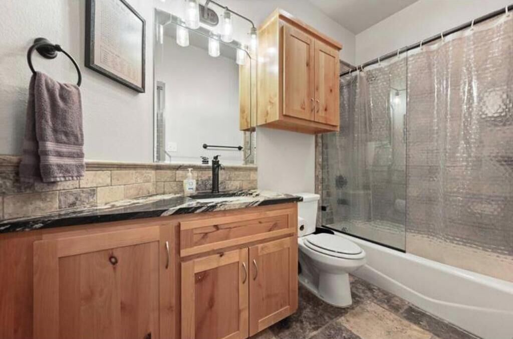 Photo of Bathroom in Buffalo Springs