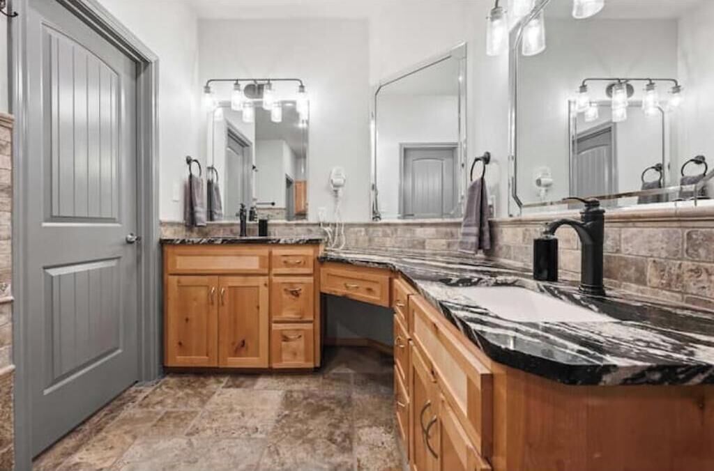 Photo of Bathroom in Buffalo Springs