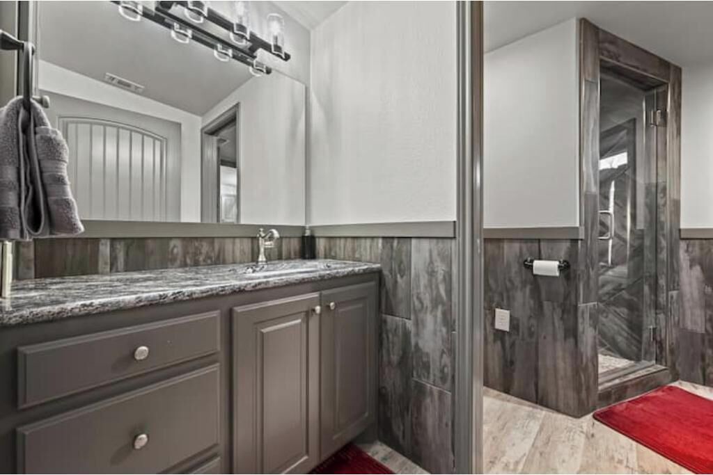 Photo of Bathroom in Buffalo Springs