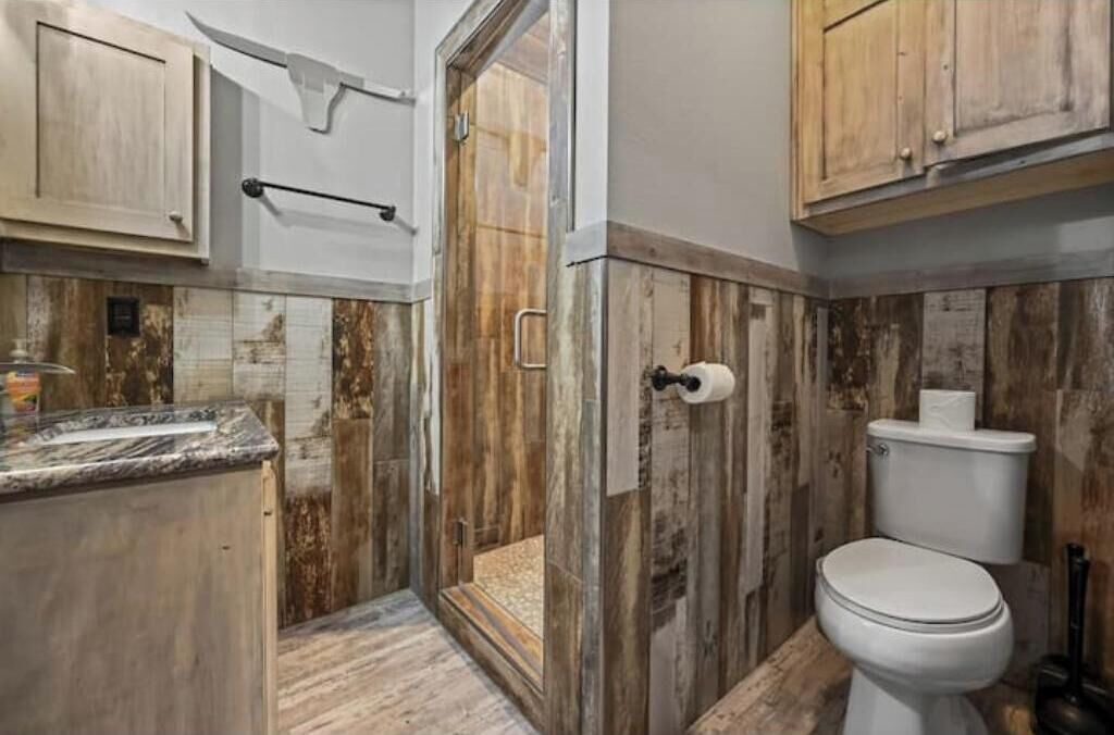 Photo of Bathroom in Buffalo Springs