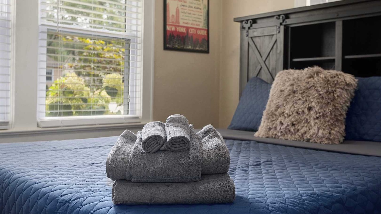 Photo of Bedroom in Fairway