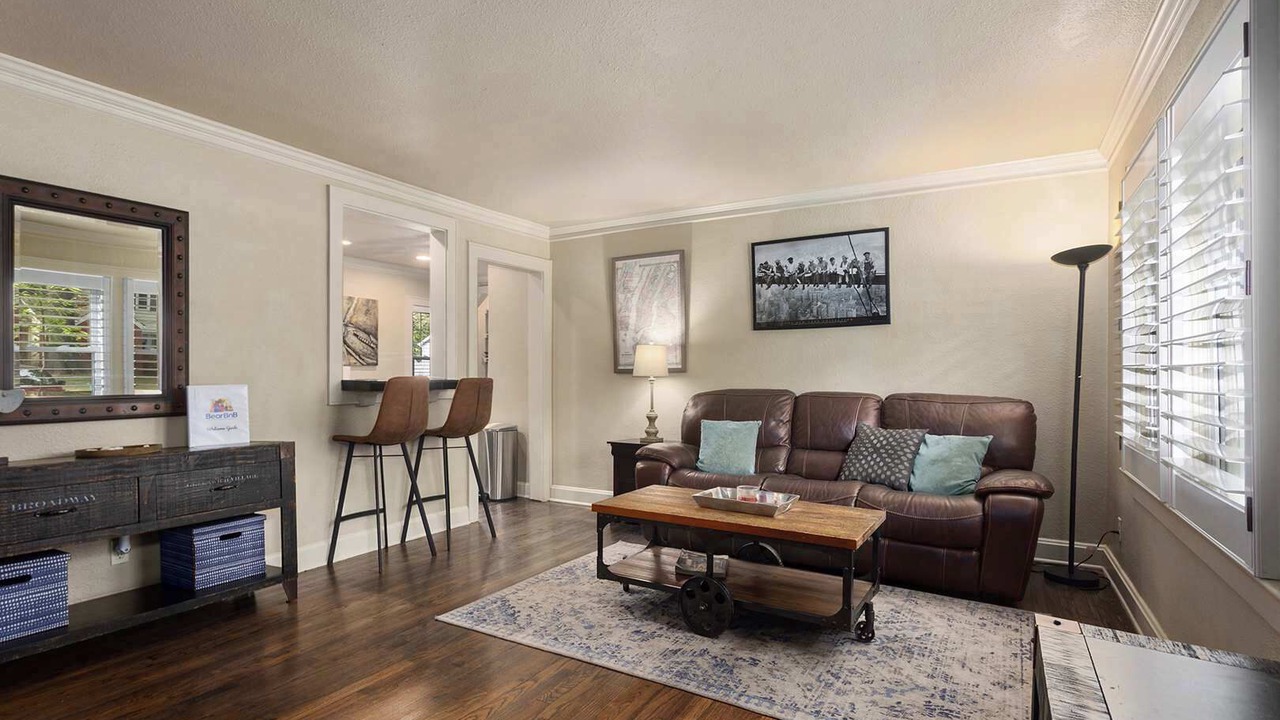 Photo of Livingroom in Fairway