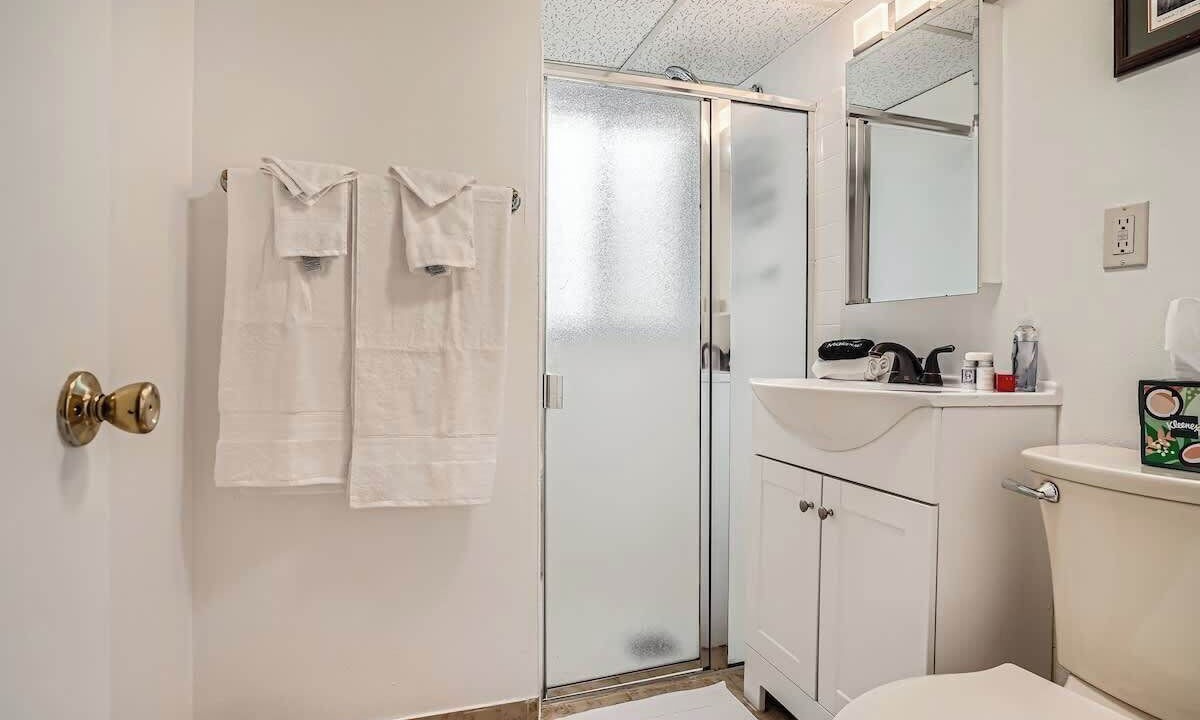 Photo of Bathroom in Park East