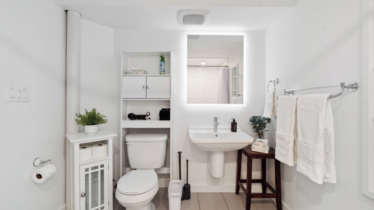 Photo of Bathroom in Lamar Heights Area