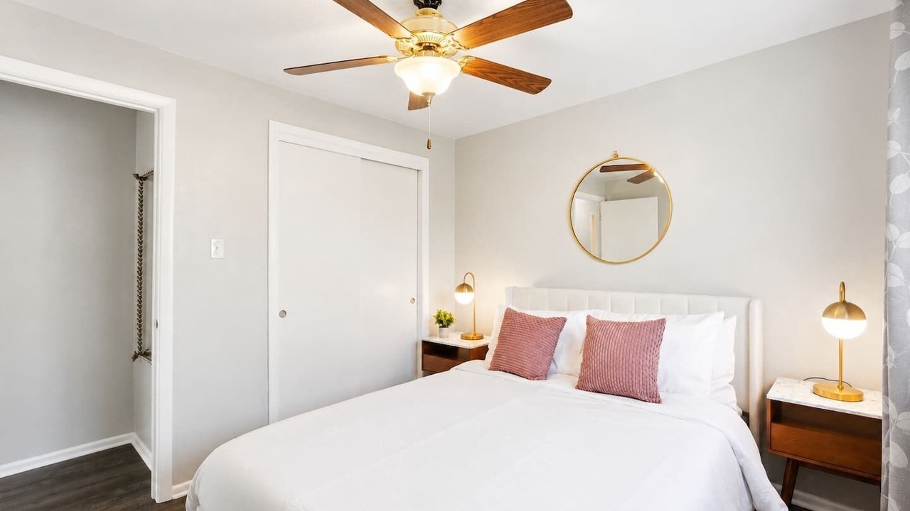 Photo of Bedroom in Lamar Heights Area