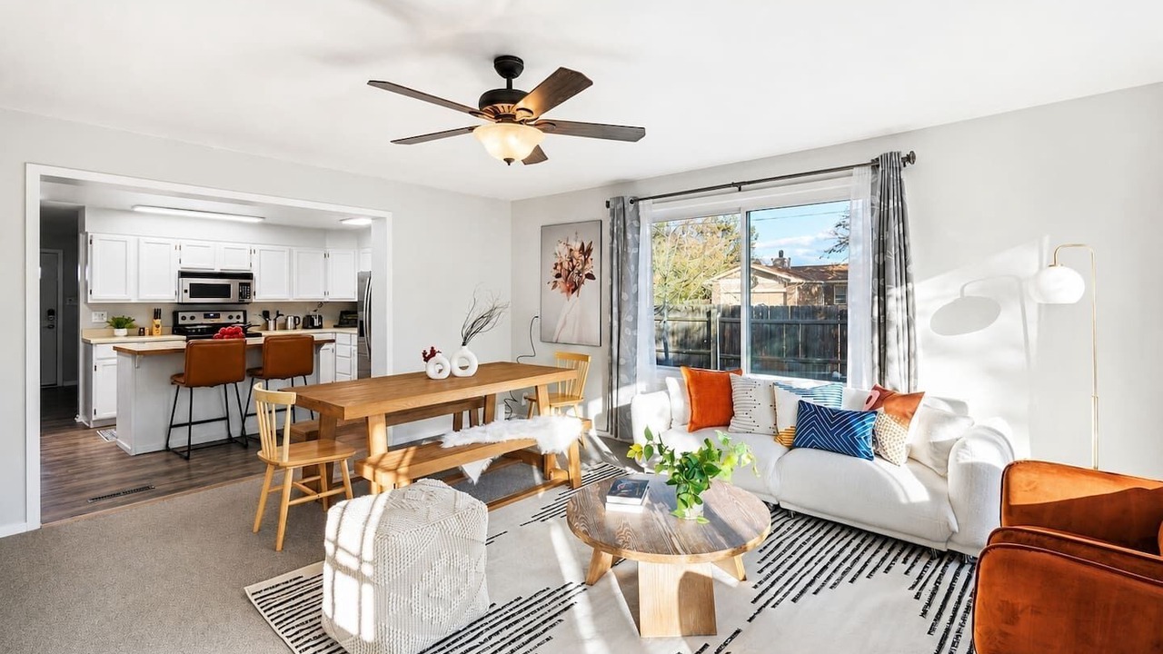 Photo of Livingroom in Lamar Heights Area