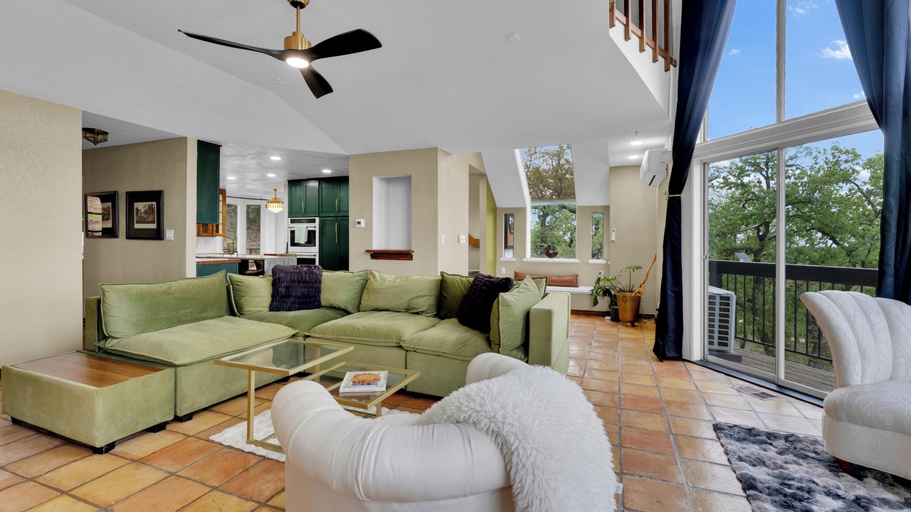 Photo of Livingroom in Joshua
