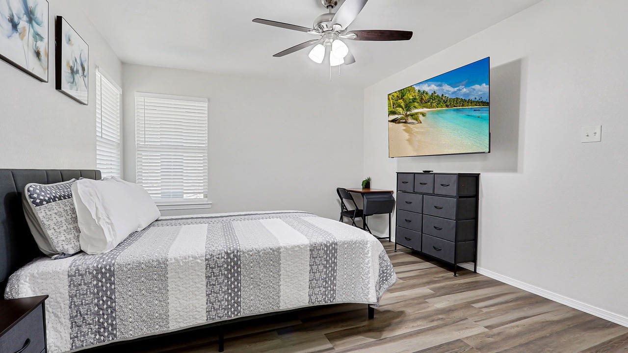 Photo of Bedroom in Biggs Field