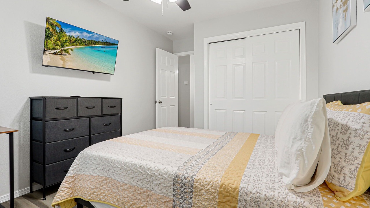 Photo of Bedroom in Biggs Field