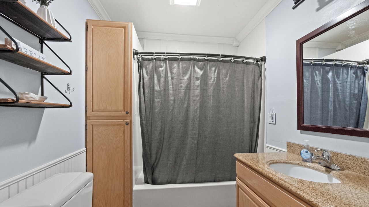 Photo of Bathroom in La Grande