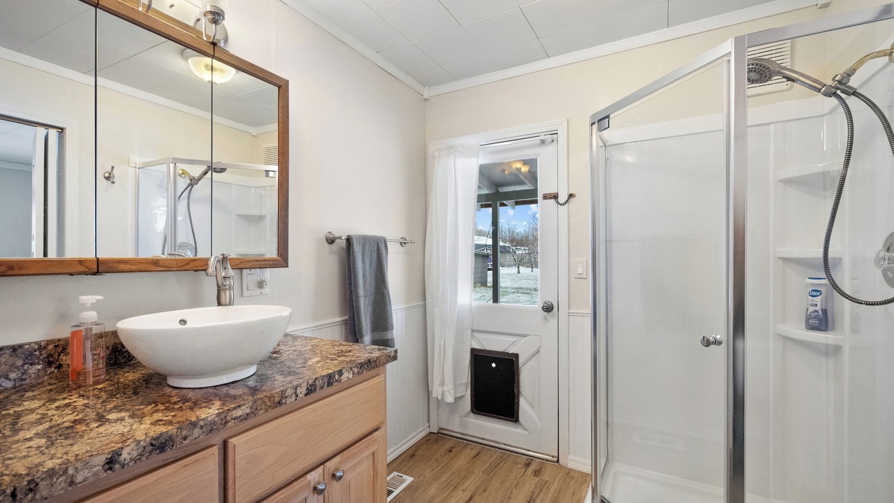 Photo of Bathroom in La Grande