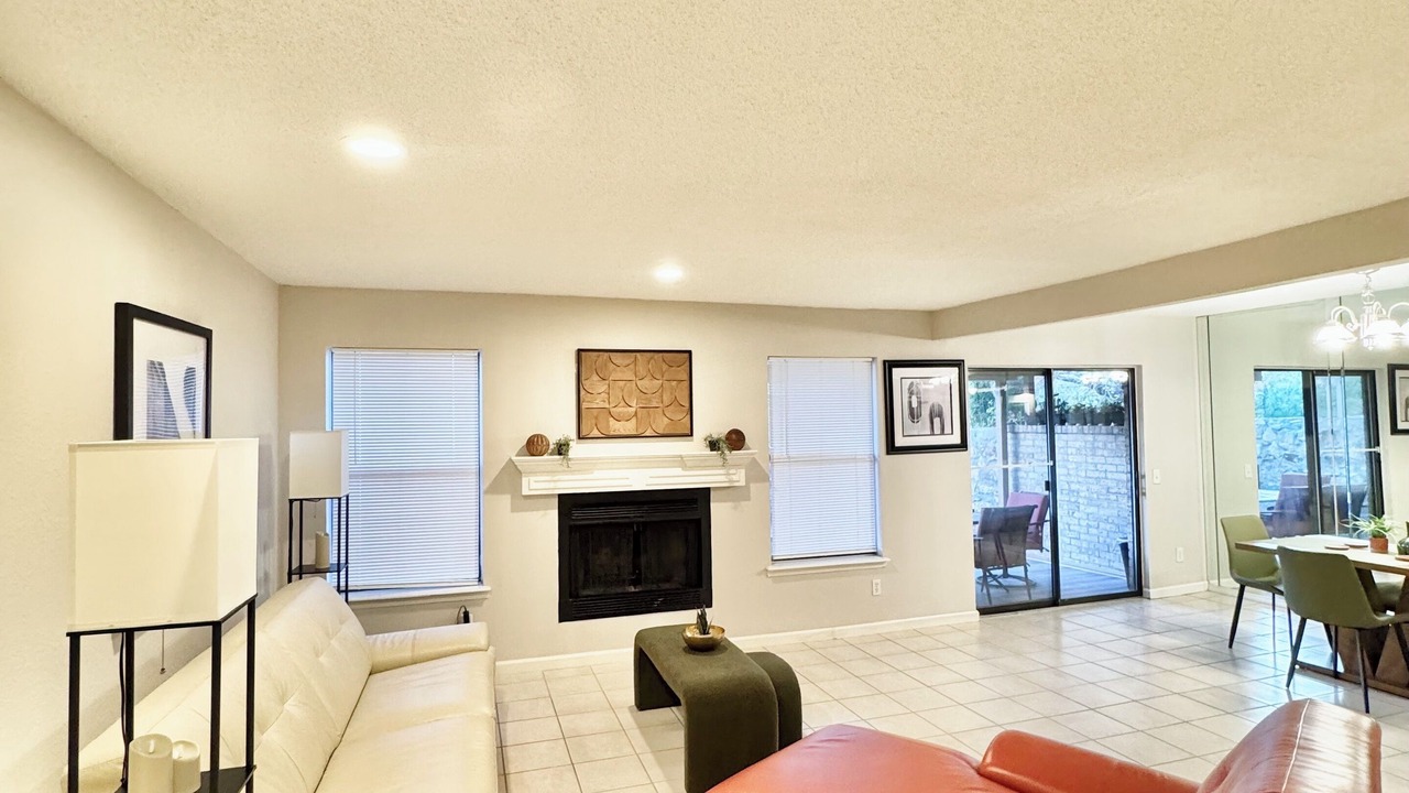 Photo of Livingroom in El Paso