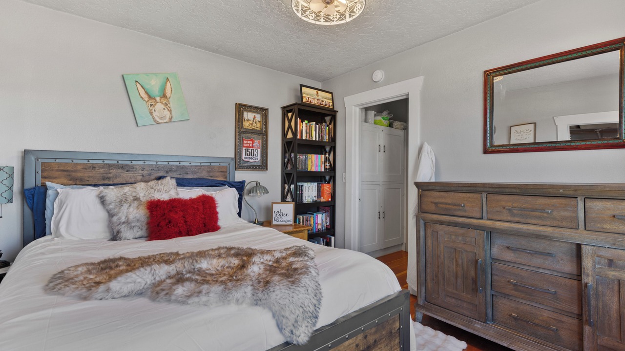 Photo of Bedroom in Caldwell