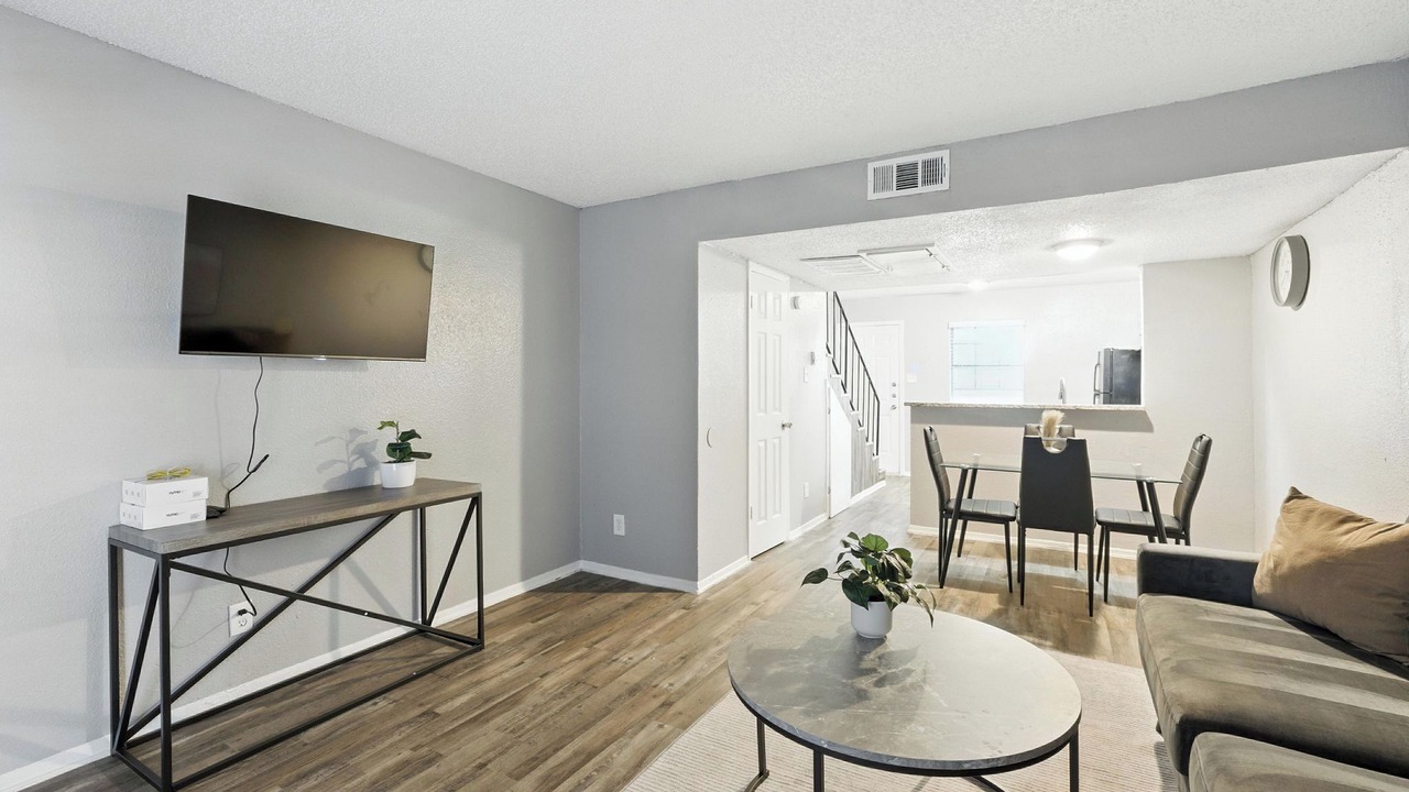Photo of Livingroom in South Arlington