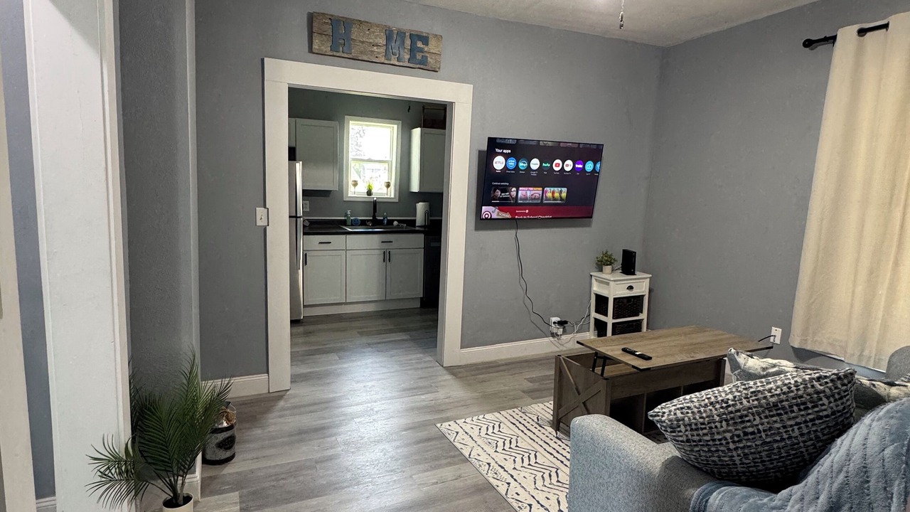 Photo of Livingroom in Creston