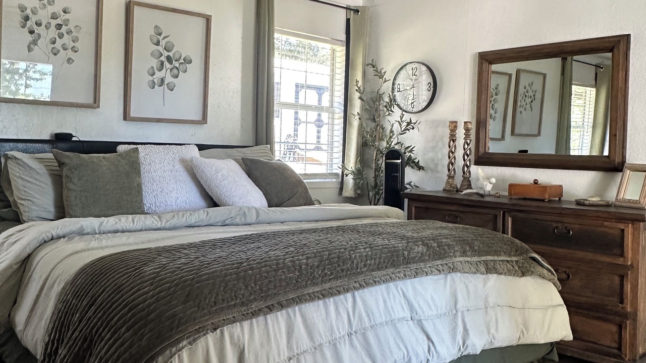 Photo of Bedroom in Cecil