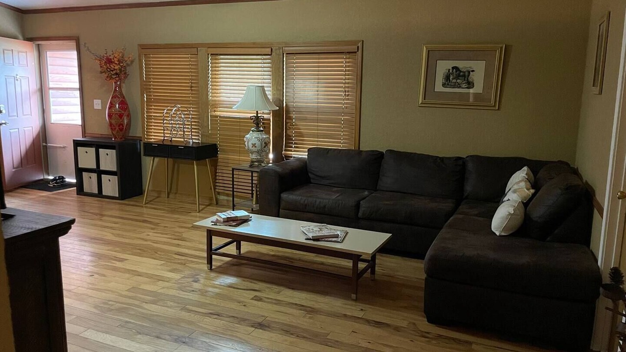 Photo of Livingroom in Council Bluffs